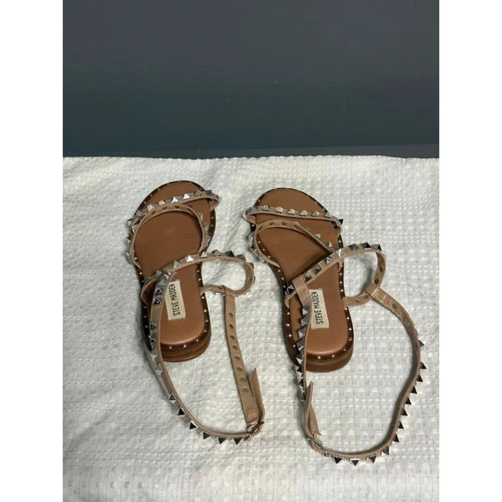 Steve Madden Travel Studded Flat Sandals - US 7/UK 5/EUR 38 Excellent